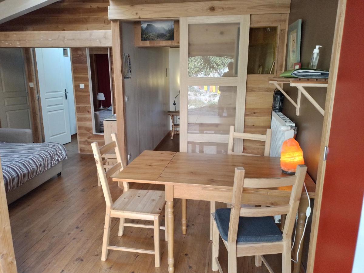 Le Chalet Du Parc Annonay Bagian luar foto